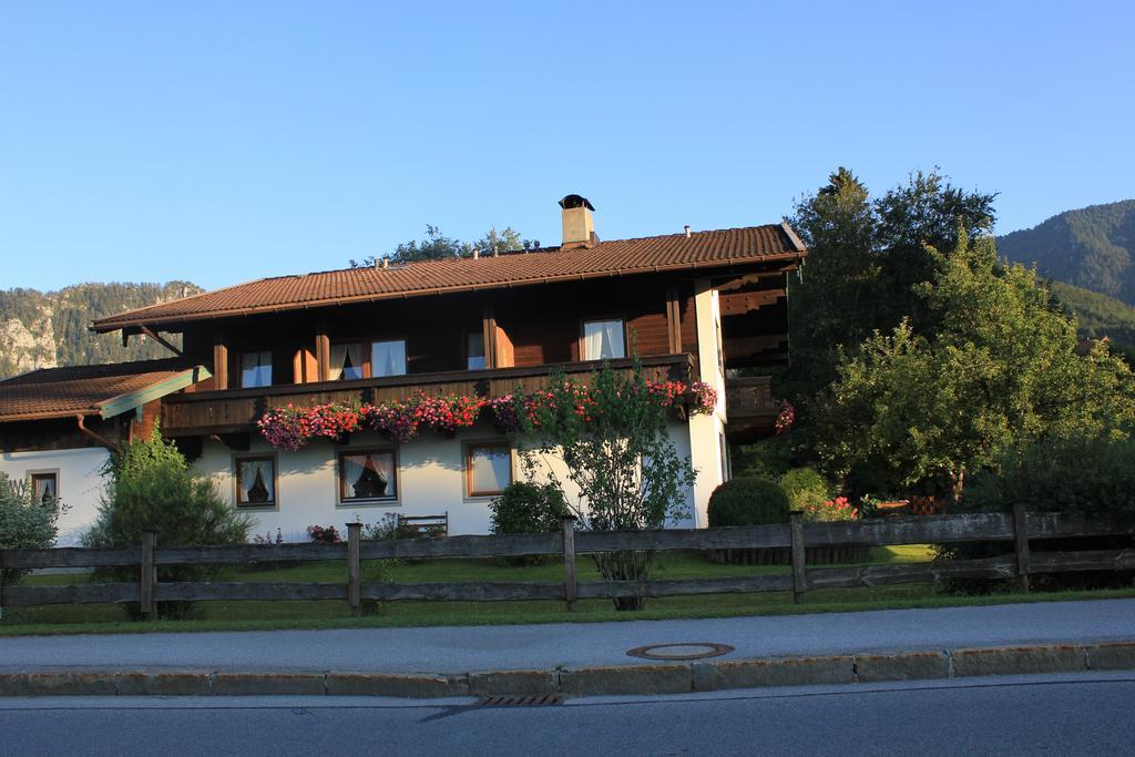 Gaestehaus Aicher อินเซลล์ ภายนอก รูปภาพ